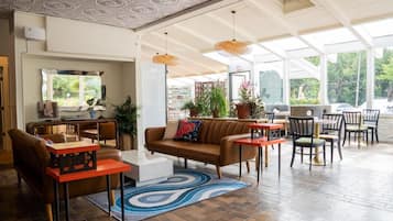 Frühstück, Mittagessen und Abendessen