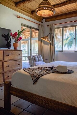 4 quartos, ferros/tábuas de passar roupa, Wi-Fi, roupa de cama