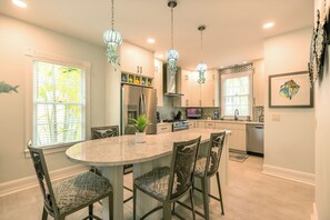 Micro-ondes, lave-vaisselle