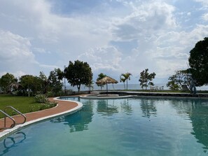 Pool - Hotel Tzanjuyu Bay (Panajachel)
