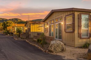 Exterior - Ranch House Interior - 4 bedroom, 4 bath home on-site of Galway Downs (Temecula)