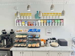 Free daily continental breakfast