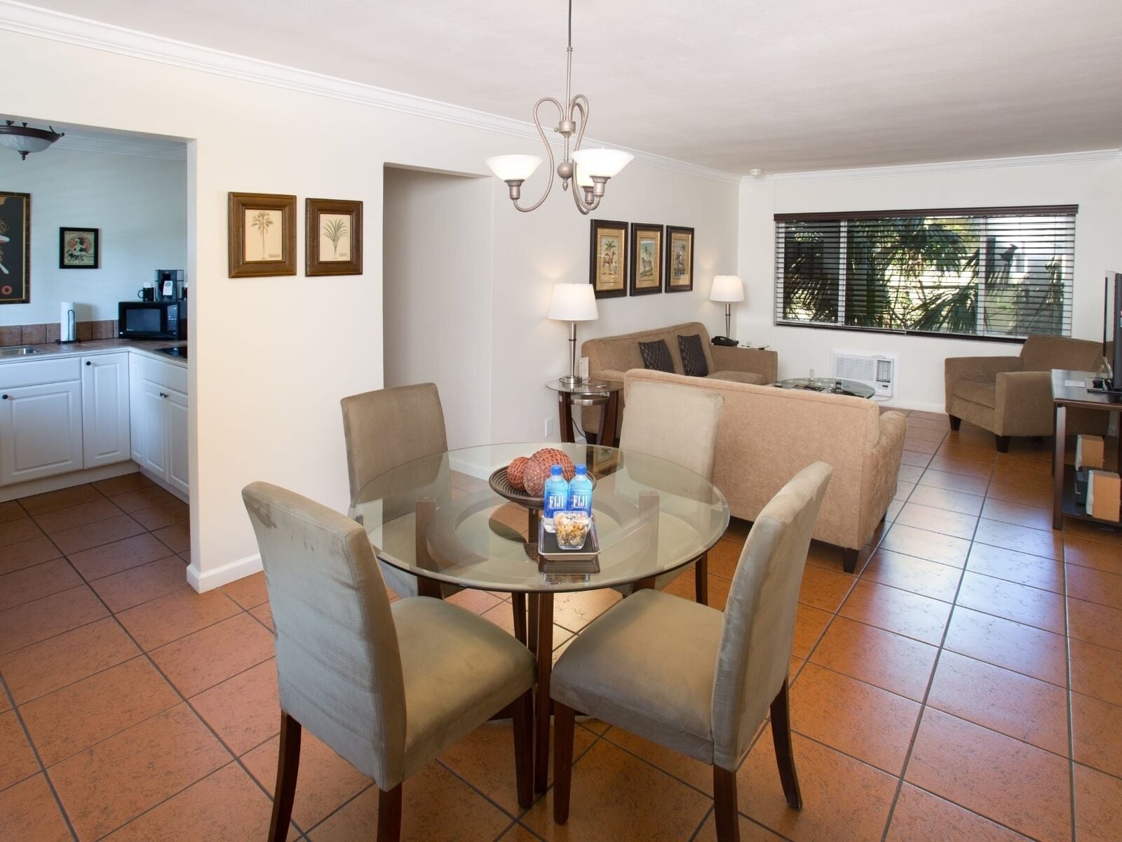 頂級公寓, 僅限男士 | 房內夾萬、隔音、熨斗/熨衫板、免費 Wi-Fi