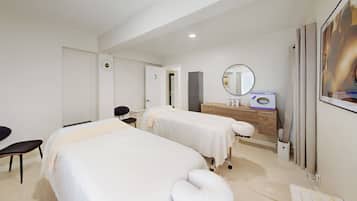 Couples treatment rooms, body treatments, deep-tissue massages