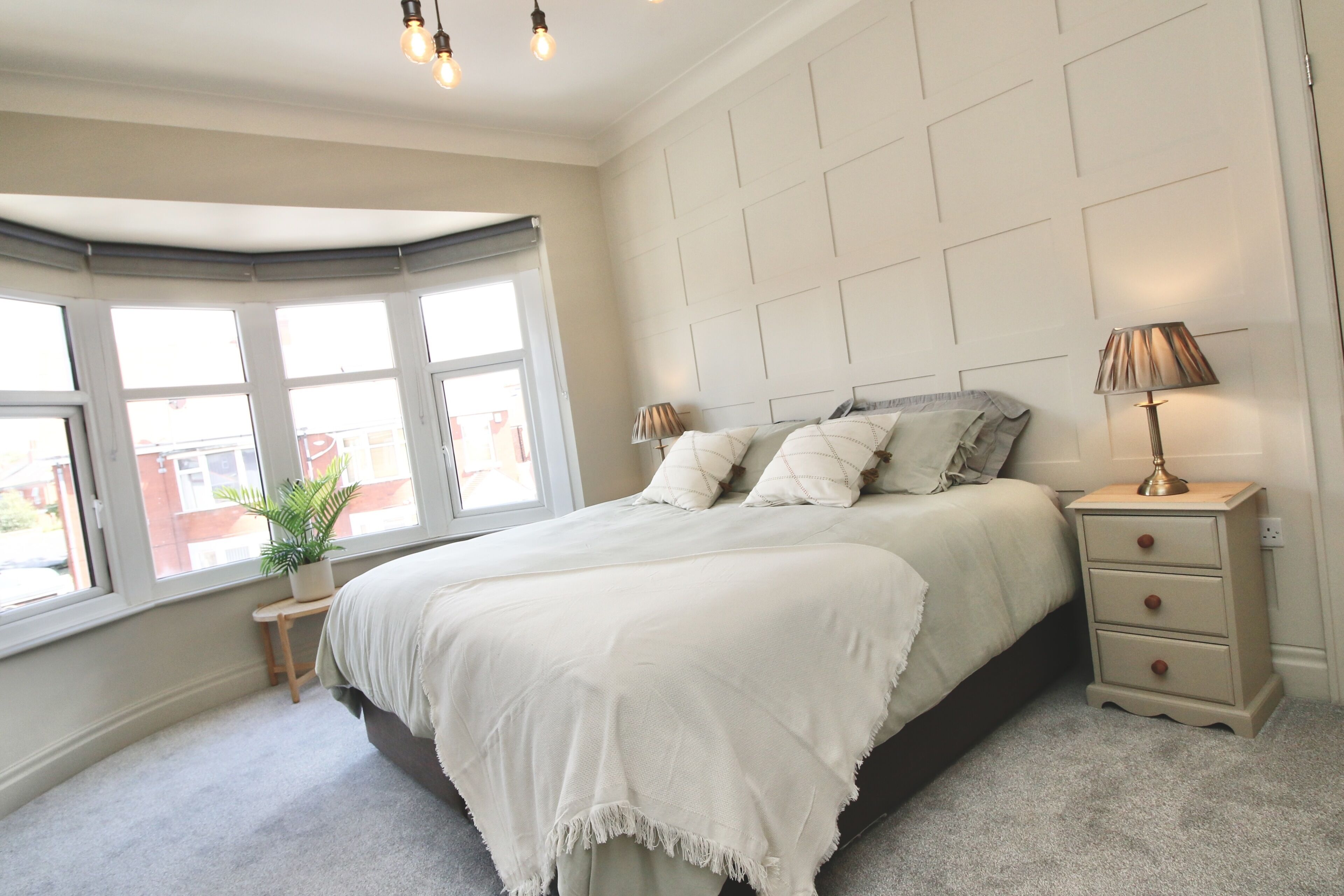 4 slaapkamers, een strijkplank/strijkijzer, gratis wifi, beddengoed