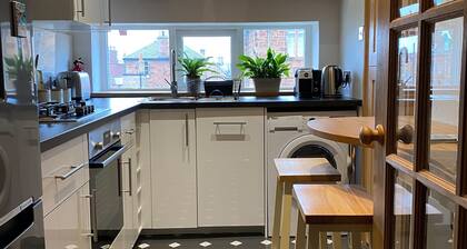 Beautiful 2 bedroom, 1st floor apartment in North Berwick