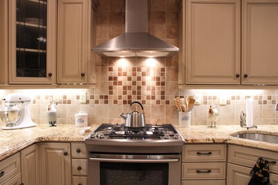 Lake Dreams, A Luxury 5-Bedroom Lakefront Home with Hot Tub