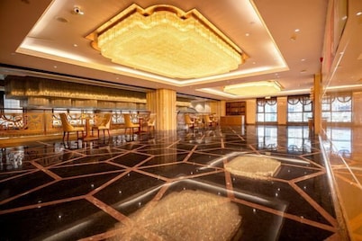 Xingjia Yilong Hotel