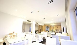 Dining - Aoliyang Business Hotel (Zhuanghe Jinma Plaza) (Zhuanghe)