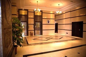 Interior - Golden Begonia Donggang Hotel Lincang (Lincang)