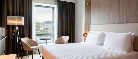 In-room safe, desk, laptop workspace, soundproofing