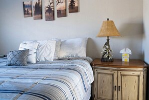 4 Schlafzimmer, Schreibtisch, WLAN, Bettwäsche