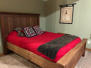 3 bedrooms, WiFi, bed sheets