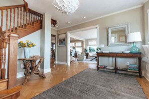 Interior - Beach Haven by STAY Newport (Middletown)