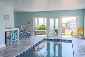 Indoor pool - Beach Haven by STAY Newport (Middletown)