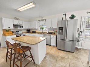 Cottage, 3 Bedrooms | Private kitchen