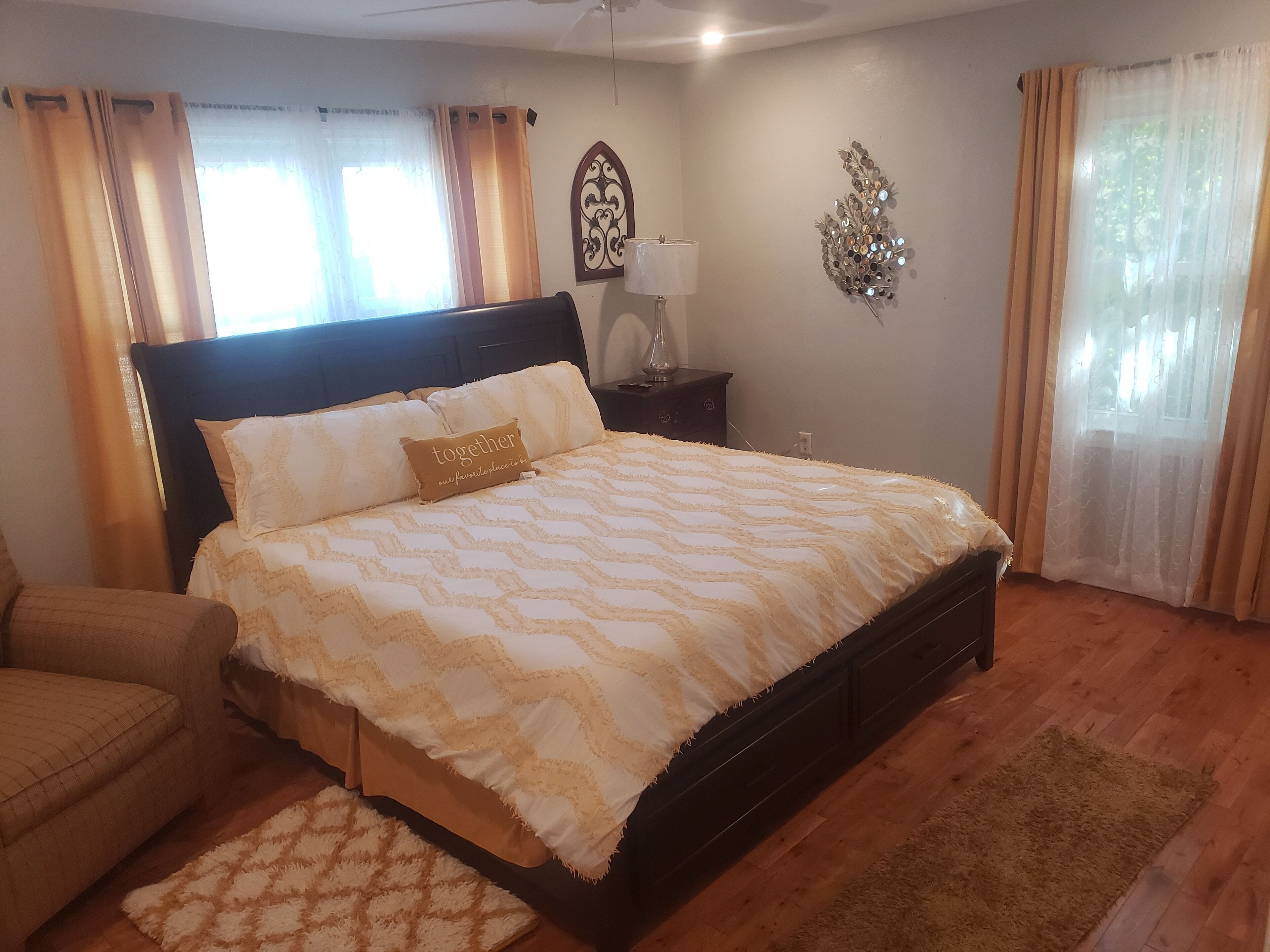 3 bedrooms, iron/ironing board, free WiFi, bed sheets