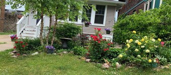 Victorian Garden 5 Minutes From The Beach