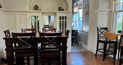 Victorian Garden 5 Minutes From The Beach