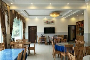Dining - Wenfeng Villa (Ya'an)