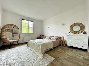 3 chambres, fer et planche Ă repasser, lit parapluie, Wi-Fi gratuit