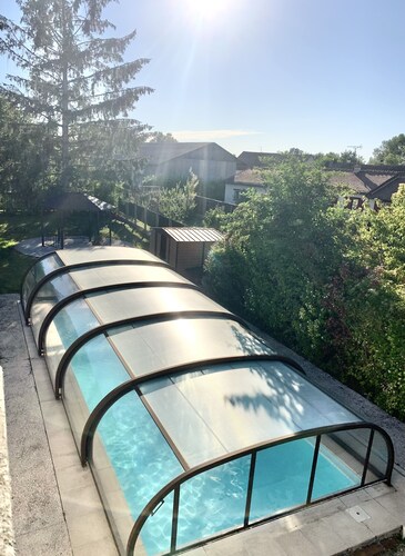 Villa 1 hour from Paris with heated pool and indoor Jacuzzi