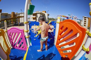 Außen-Kinderspielplatz