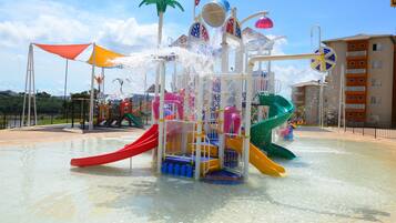 6 piscinas externas