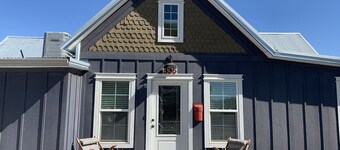 Downtown Fruita! Modern 3-BR home with master suite & locked bike storage