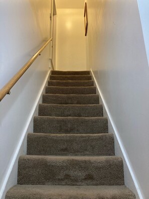 Interior - Sleeps 6! Free Wine! Comfy 2-Bedroom In S. Berwick (South Berwick)