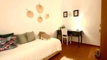 5 habitaciones, wifi y ropa de cama