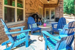Terrace/patio - Welcoming get-away in the Quiet, Gated Community of Hot Springs Village (Hot Springs Village)