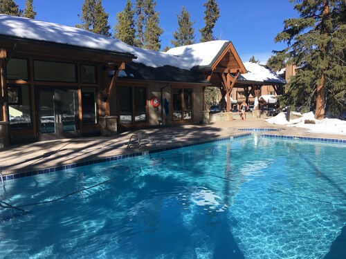 Recently Remodeled - Short Walk to Quick Silver Chair Lift