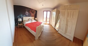 2 bedrooms, iron/ironing board, free WiFi, bed sheets - Villa 'Ferienhaus Deutschlandsberg Herk' with Pool, 2 Terraces & Wi-Fi (Deutschlandsberg)