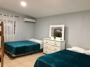 4 bedrooms, iron/ironing board, free WiFi, bed sheets