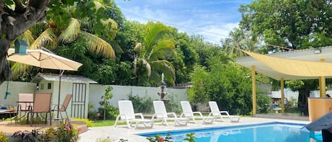 Utomhuspool