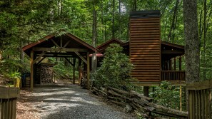 Exterior - Broken Arrow by Escape to Blue Ridge (Blue Ridge)
