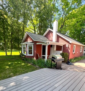Terrace/patio - Walk to everything from this 1 Bedroom House (Leland)