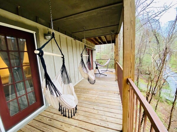 Terrace/patio - Sasquatch Lodge H  (Sleeps 12) (Gatlinburg)