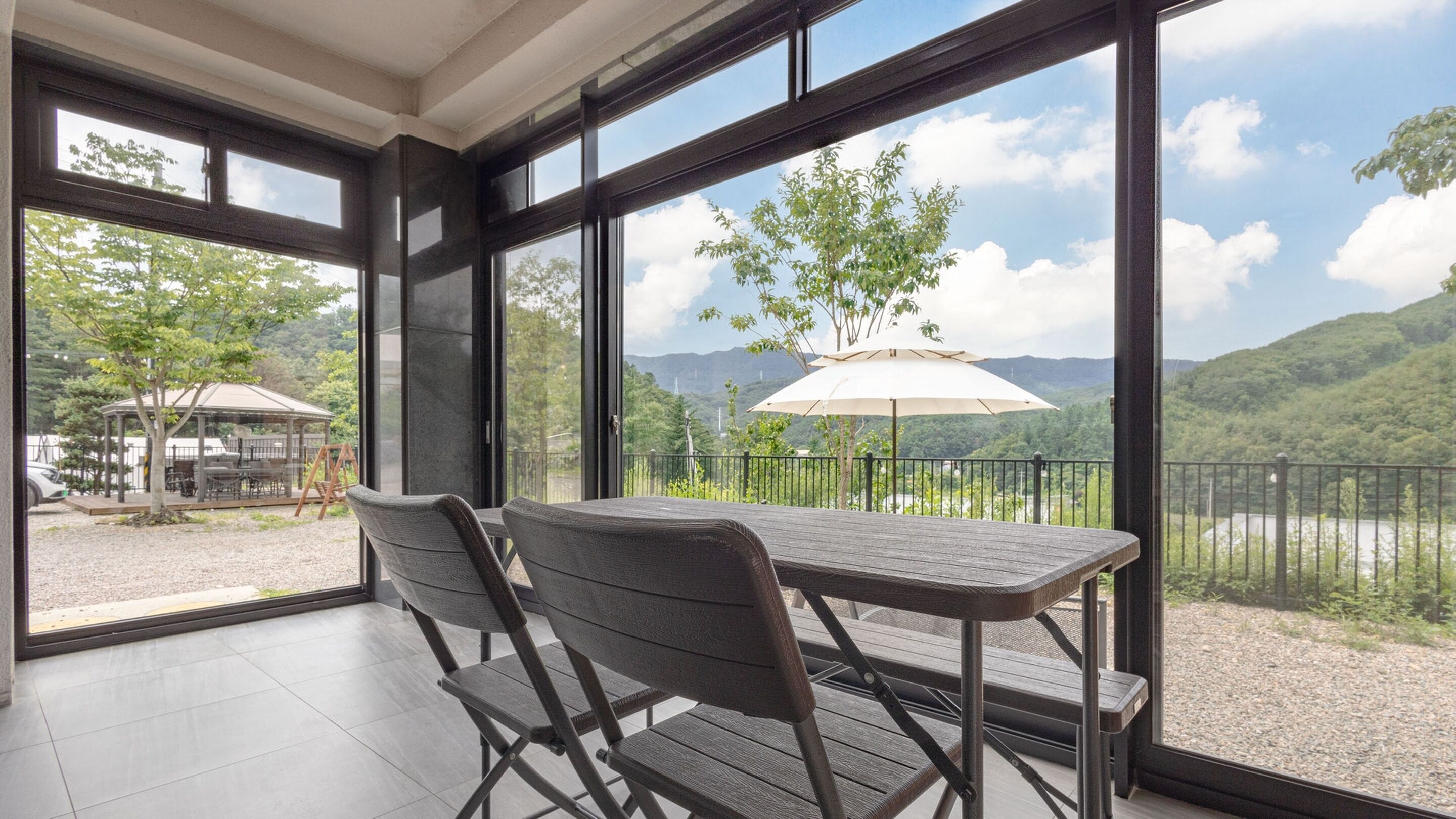 1 개의 침실, 무료 WiFi