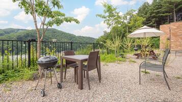 1 개의 침실, 무료 WiFi