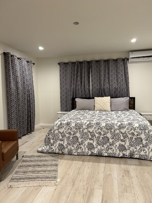 3 makuuhuonetta, silitysrauta/-lauta, Wi-Fi, vuodevaatteet