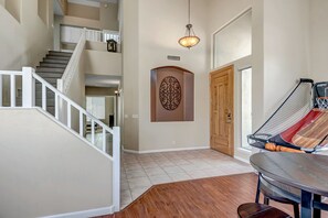 Interior - Pool, Putting Green, Arcade, Cornhole, Great Location at Phoenix Desert Ridge Retreat! (Phoenix)