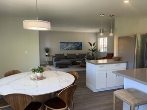 Interior - San Clemente Beach home walk to beach and downtown (San Clemente)