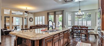 Private Pool, Pool Table, BBQ, Near San Diego Padres & Seattle Mariners Spring Training + FREE GOLF!