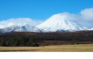 Exterior - Tongariro Manuka House, National Park, Mt Ruapehu. (National Park)