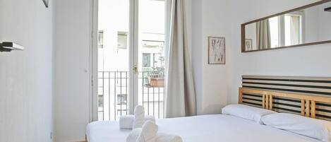 3 bedrooms, WiFi, bed sheets