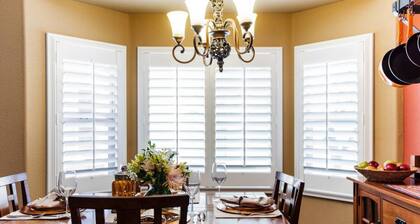 Desert Valley Hide Out by J and Amy BL991341