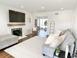 Smart TV - Beautiful 3BR Home-Perfect Location (South San Francisco)