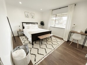 3 bedrooms, desk, travel crib, free WiFi - Beautiful 3BR Home-Perfect Location (South San Francisco)